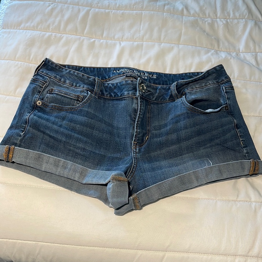 American Eagle shortie shorts size 16. Medium wash
